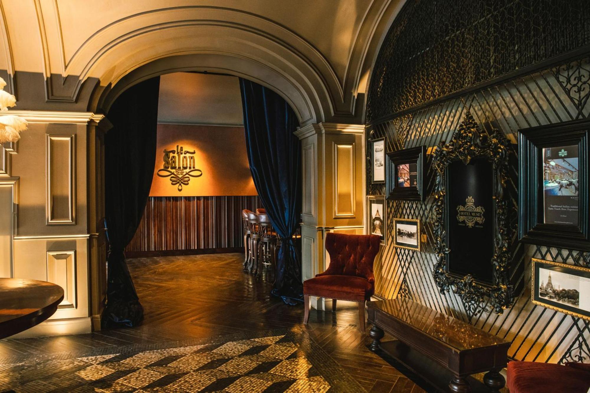 Hotel Muse Bangkok, Autograph Collection Exterior foto The interior of the 2011-built cinema
