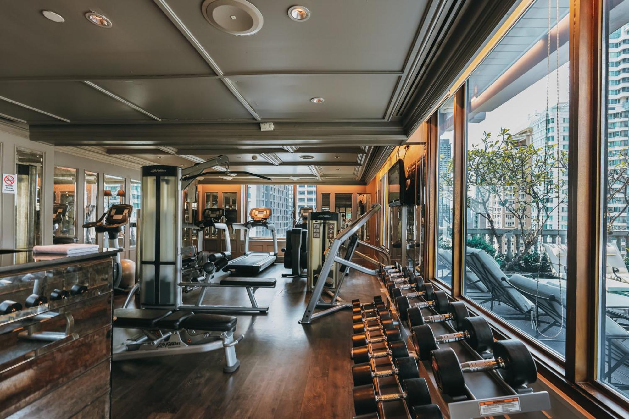 Hotel Muse Bangkok, Autograph Collection Exterior foto The gym at The Hari