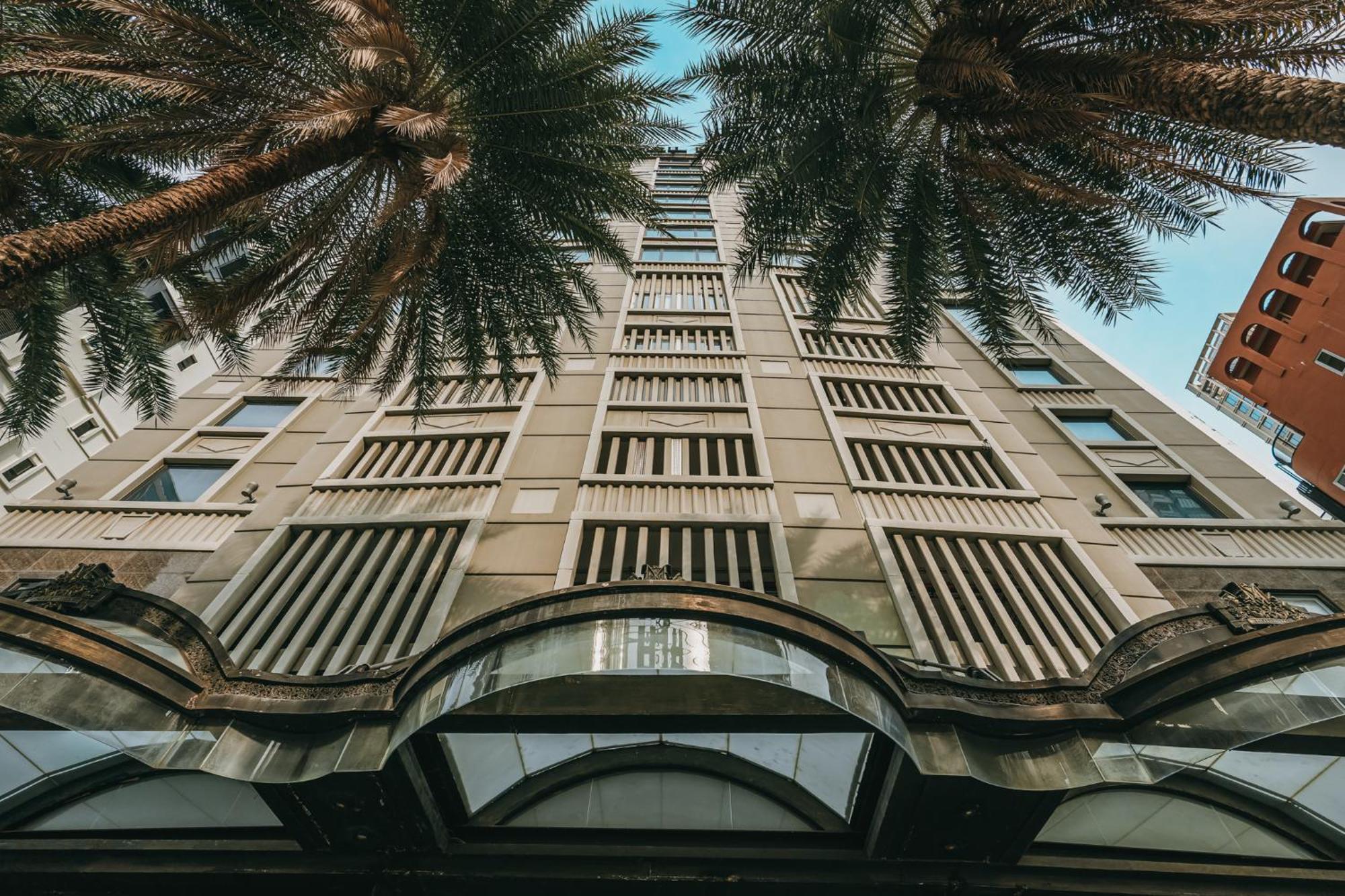Hotel Muse Bangkok, Autograph Collection Exterior foto The hotel's facade